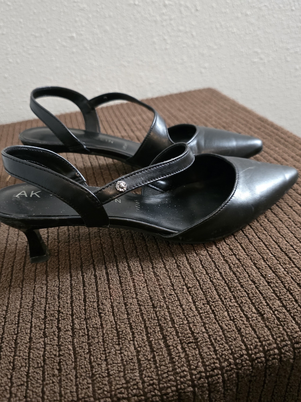 Anne Klein Black Pointed Slingback Heels with Strap